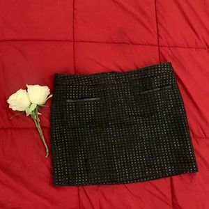 GAP black textured skirt